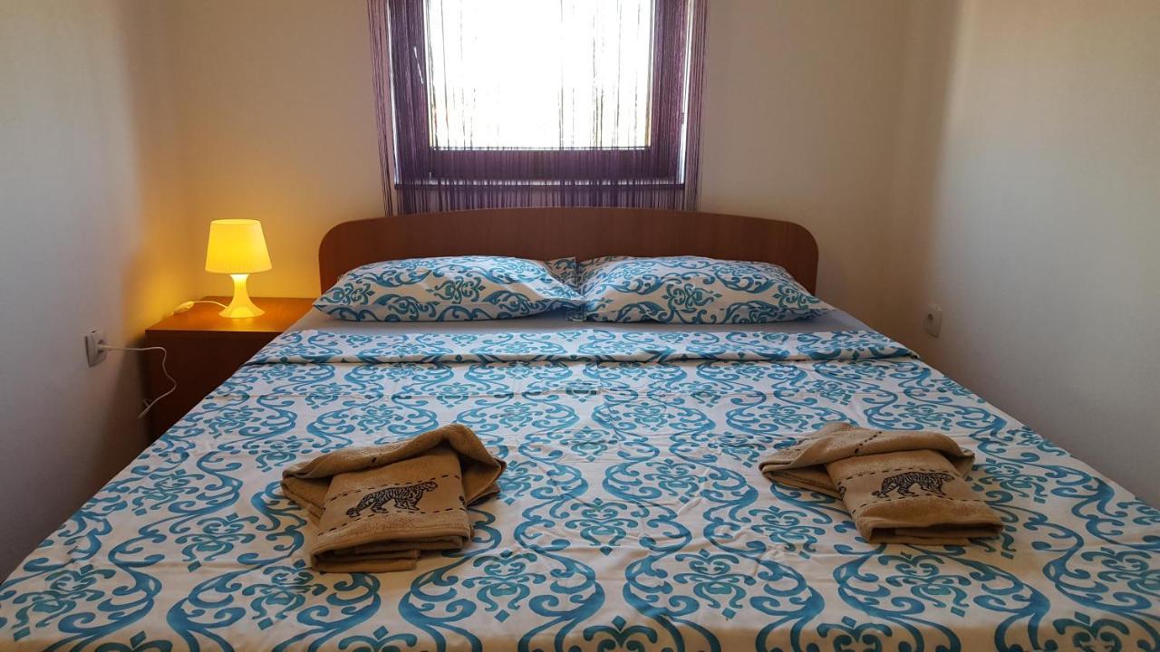 Apartmani Viktorija Fažana Buitenkant foto