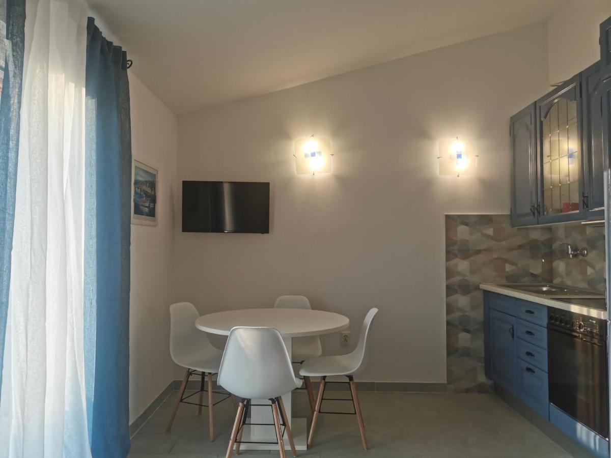 Apartmani Viktorija Fažana Buitenkant foto