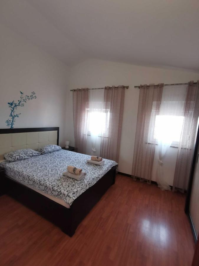 Apartmani Viktorija Fažana Buitenkant foto