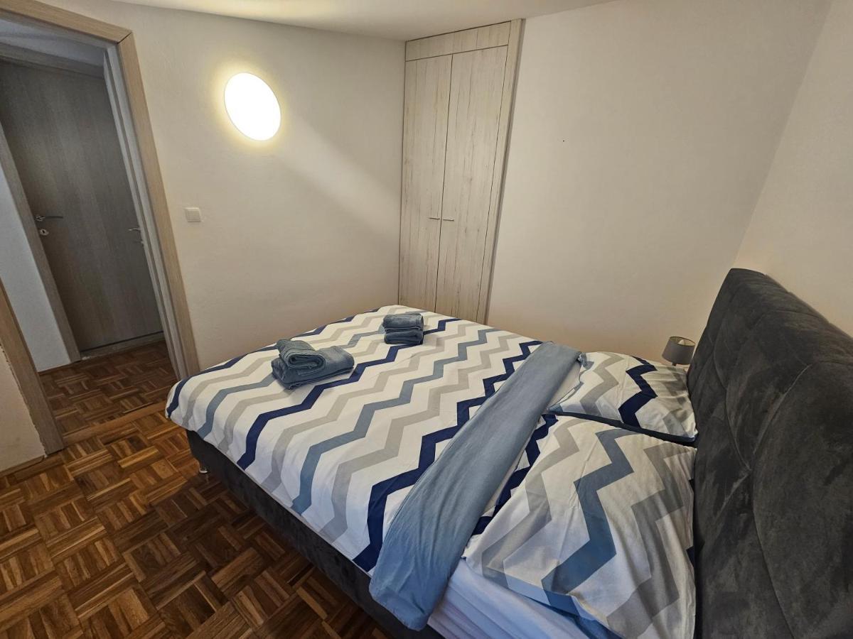 Apartmani Viktorija Fažana Buitenkant foto