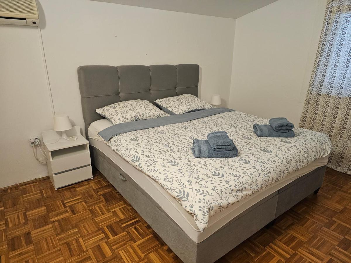 Apartmani Viktorija Fažana Buitenkant foto