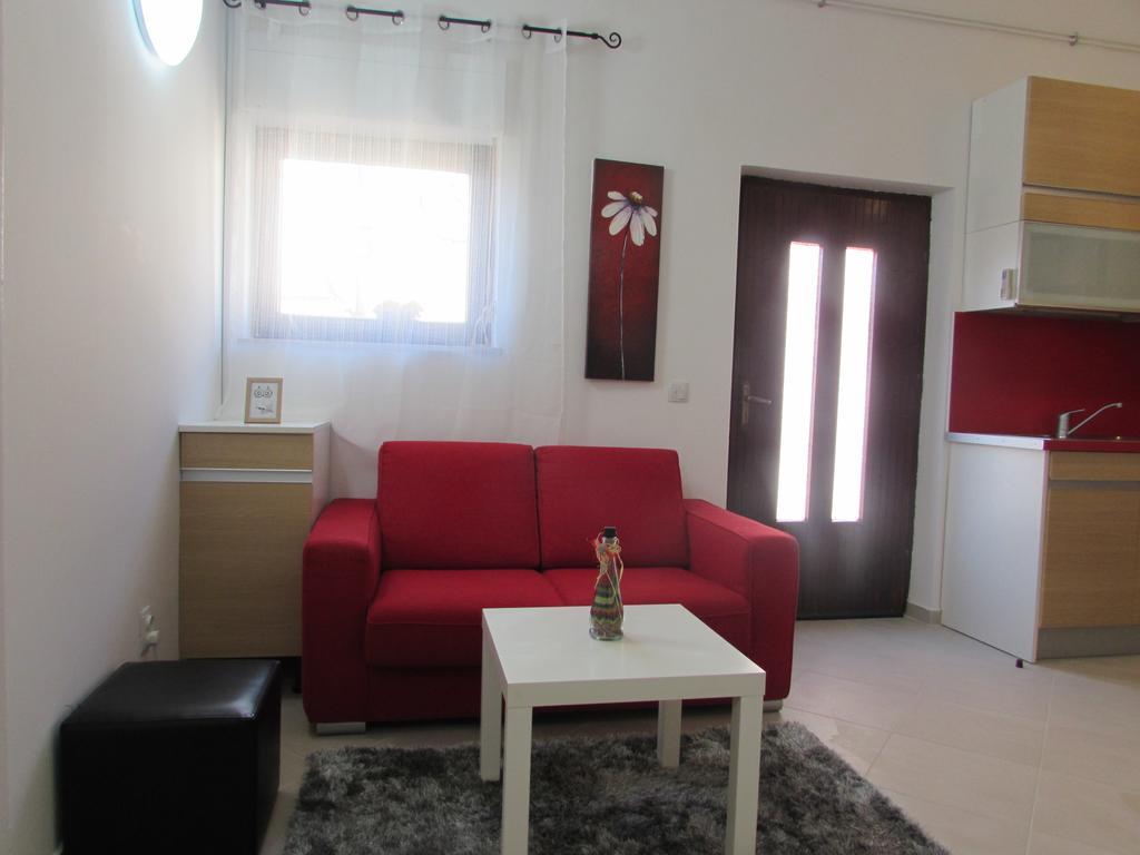 Apartmani Viktorija Fažana Buitenkant foto