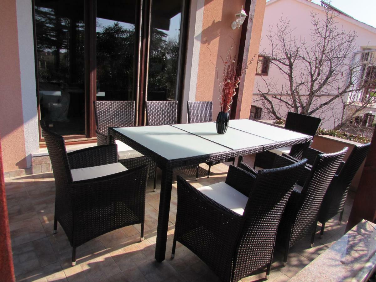 Apartmani Viktorija Fažana Buitenkant foto