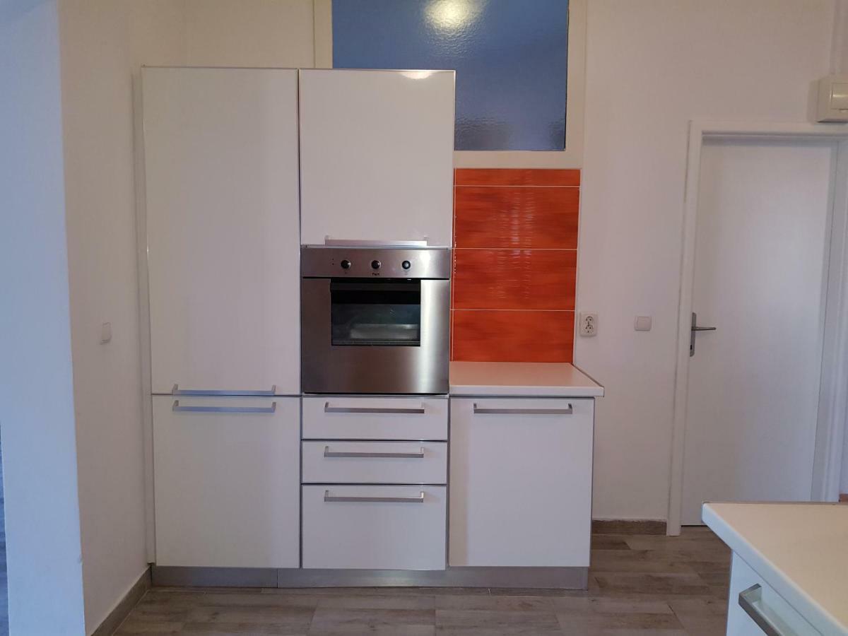Apartmani Viktorija Fažana Buitenkant foto